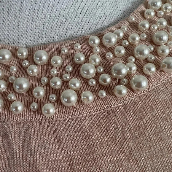 Karl Lagerfeld Paris Baby Pink Sweater Faux Pearl Beaded Embellished Neckline XS - Picture 6 of 8